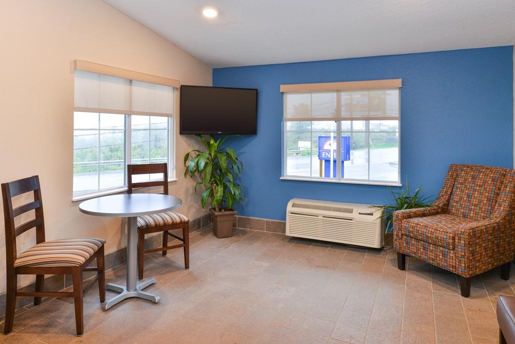 Motel Americas Value & St Clairsville Wheeling