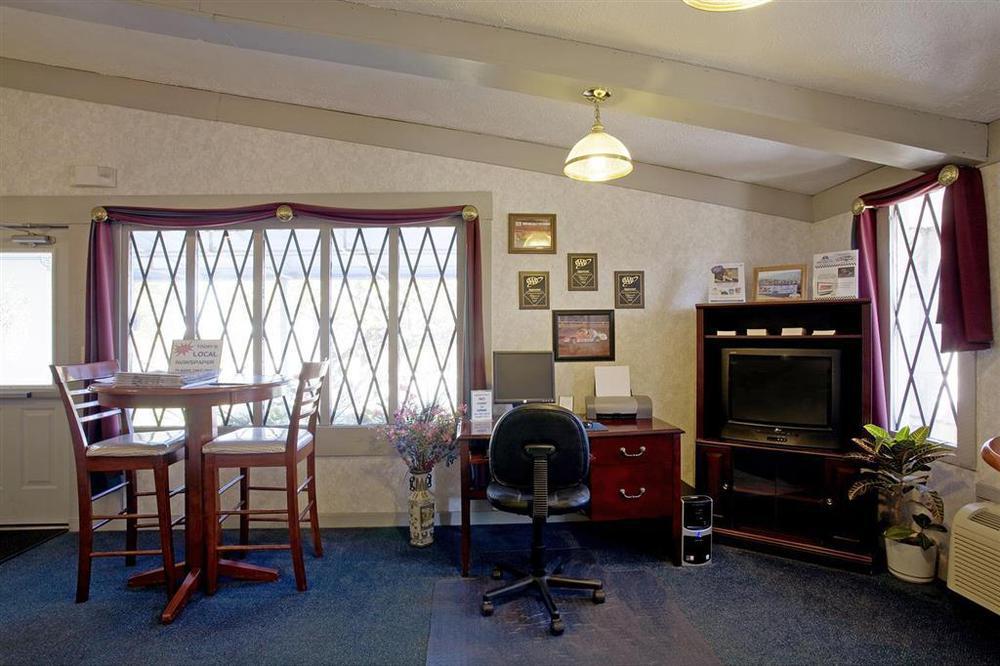 Motel Americas Value & St Clairsville Wheeling