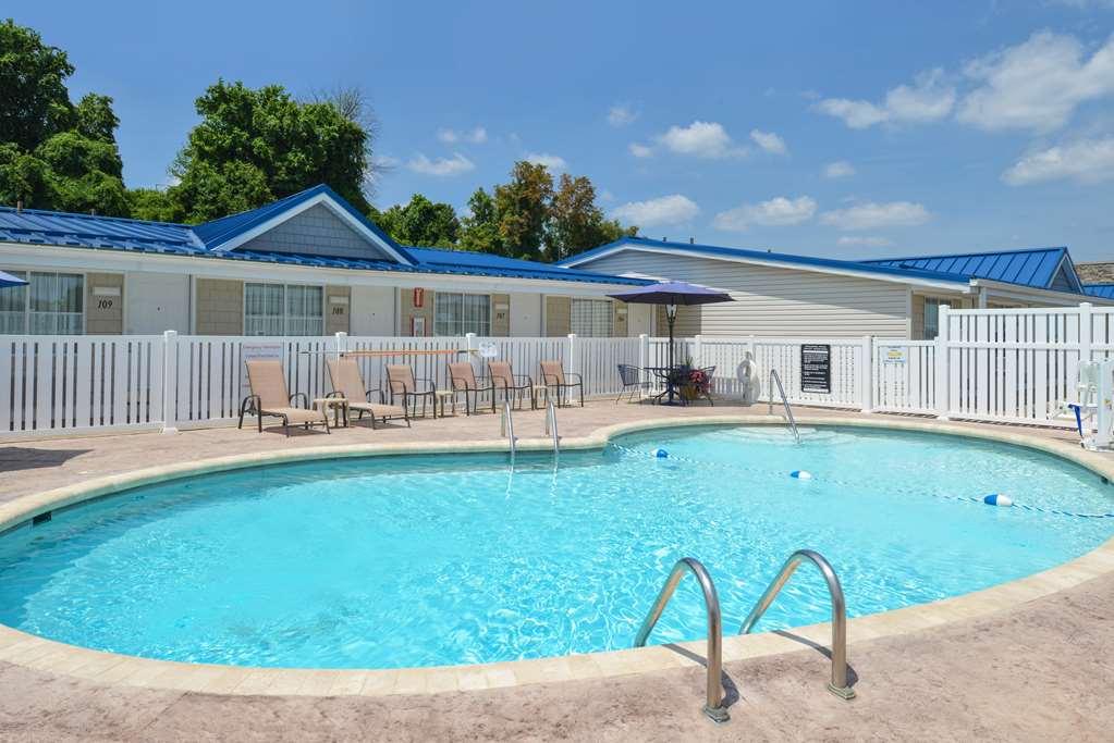 Americas Best Value Inn-saint Clairsville/wheeling Motel 2*